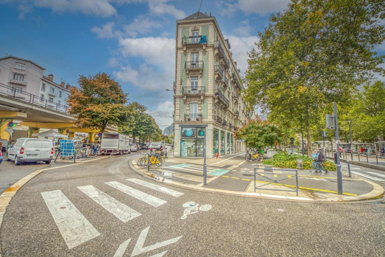 Apartamento Le Petit Jaures - Gare / Tram Grenoble Exterior foto